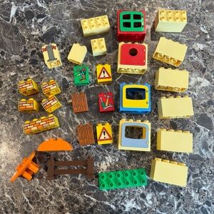 Lego Duplo - Bob The Builder - Lot Of 30 Assorted Pieces